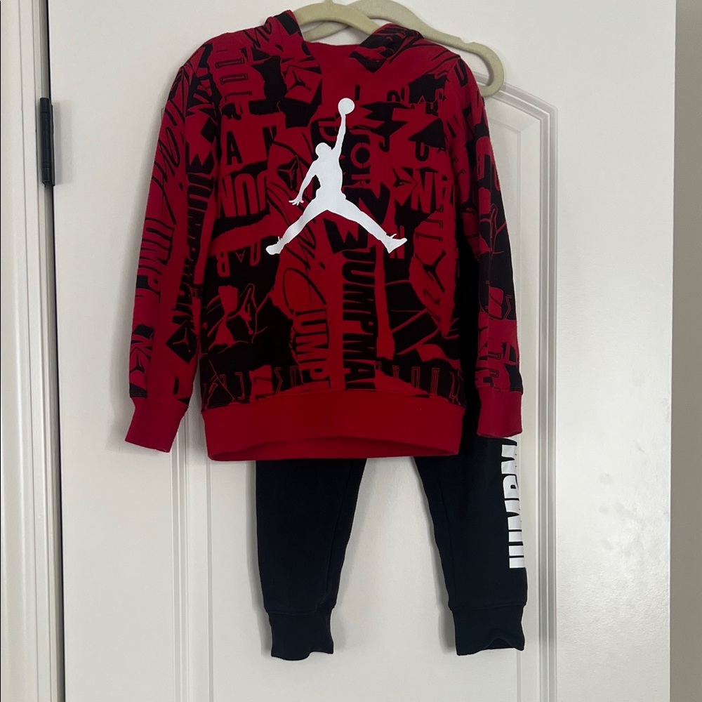 Nike / Jordan | (5 / 4-5Y) Boys Red and Black Hoodie and Pants Jumpman